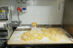 produzione-tagliatelle-tajarin